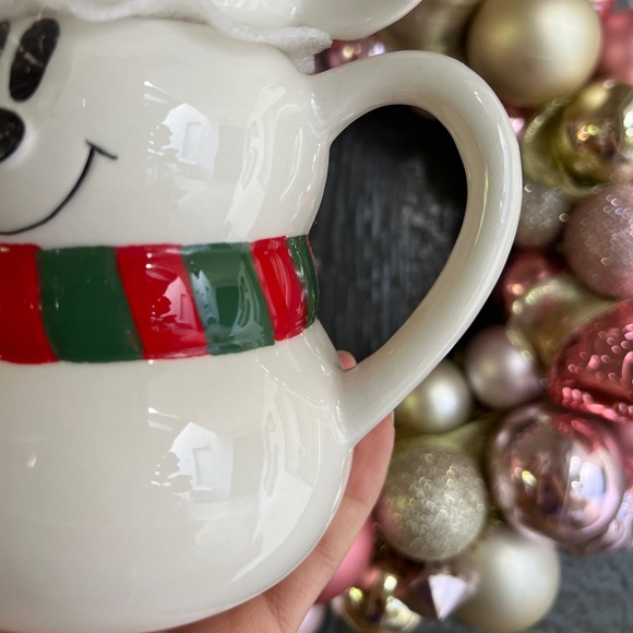 ✨NEW🎁Mickey Mouse Snowman 2022 Christmas Mug with Topper 🐭 - Picture 3 of 8